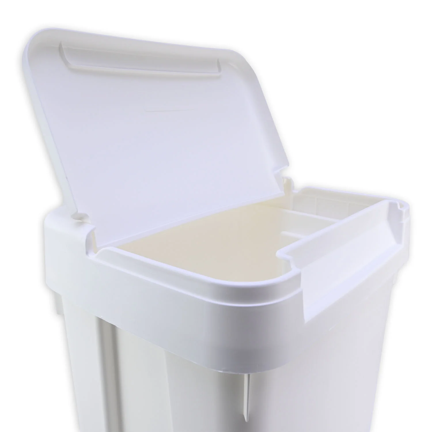 Cloth Diaper Pail - 54 Quart - Image 4